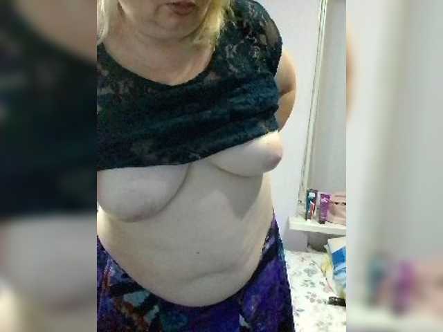 LucyAlexis live cam on BongaCams