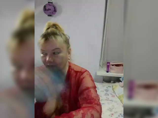 LucyAlexis live cam on BongaCams