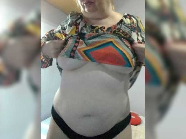 LucyAlexis live cam preview