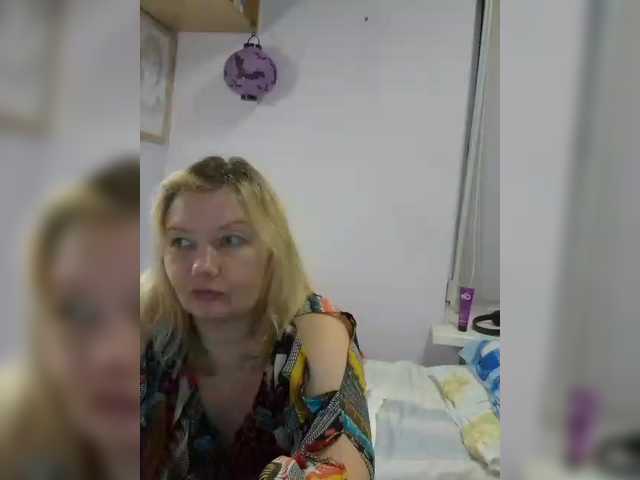 LucyAlexis live cam on BongaCams