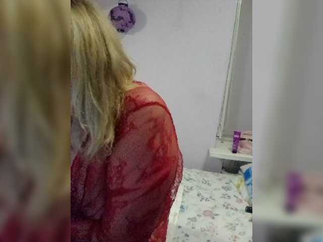 LucyAlexis live cam on BongaCams