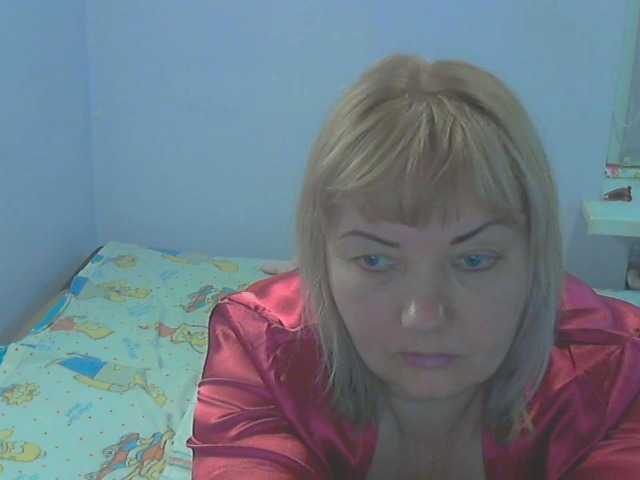 LucyAlexis's BongaCams show and profile