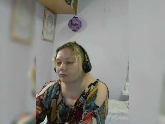 LucyAlexis live cam on BongaCams