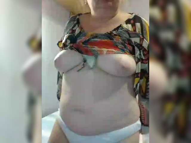 LucyAlexis live cam on BongaCams