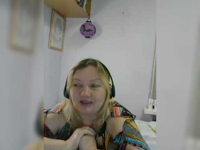 LucyAlexis live cam on BongaCams