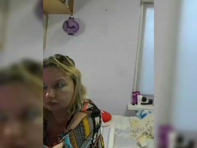 LucyAlexis live cam on BongaCams