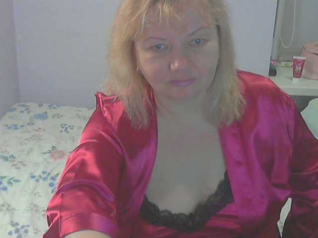 LucyAlexis live cam on BongaCams
