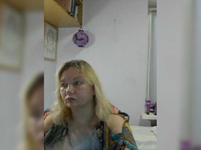 LucyAlexis live cam preview