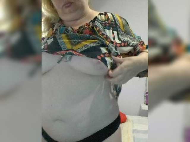 LucyAlexis live cam preview