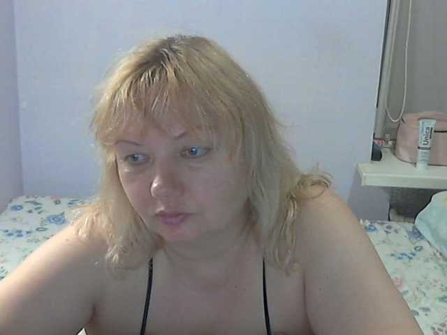 LucyAlexis live cam on BongaCams
