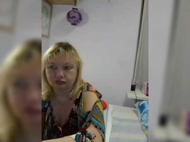 LucyAlexis live cam preview