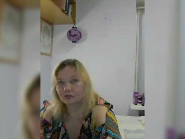 LucyAlexis live cam preview