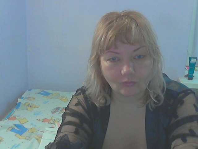 LucyAlexis's BongaCams show and profile