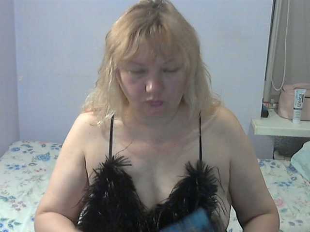 LucyAlexis live cam on BongaCams