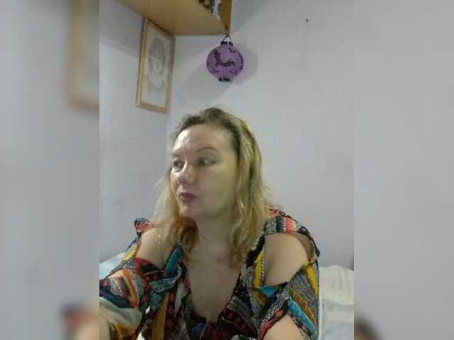 LucyAlexis live cam preview
