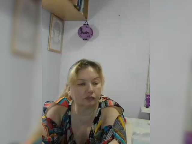 LucyAlexis live cam preview