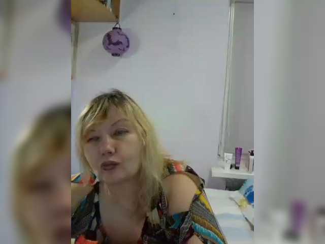 LucyAlexis live cam on BongaCams