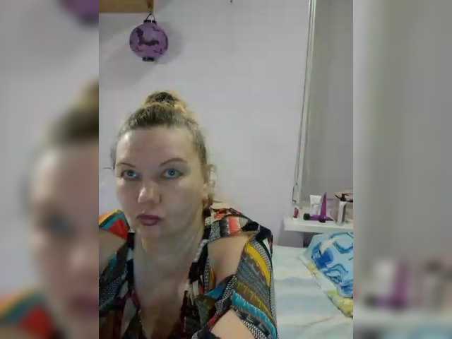 LucyAlexis live cam preview