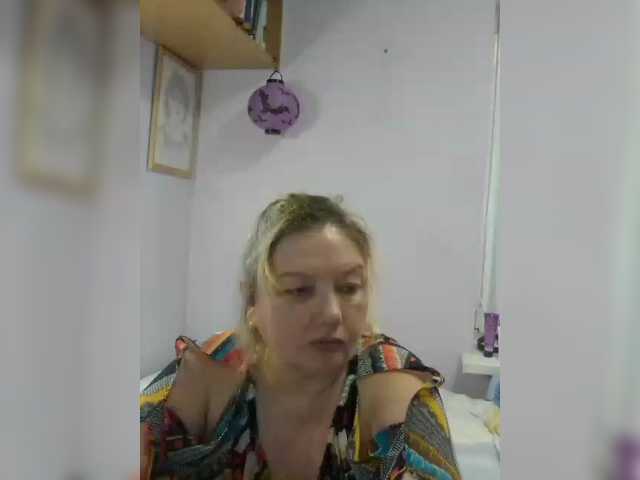 LucyAlexis live cam on BongaCams