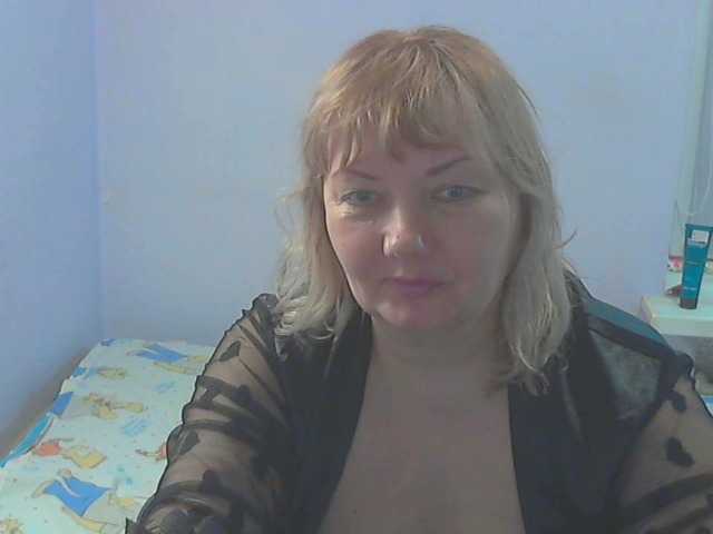 LucyAlexis's BongaCams show and profile