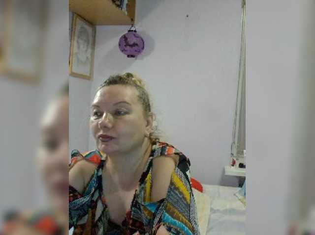 LucyAlexis live cam on BongaCams