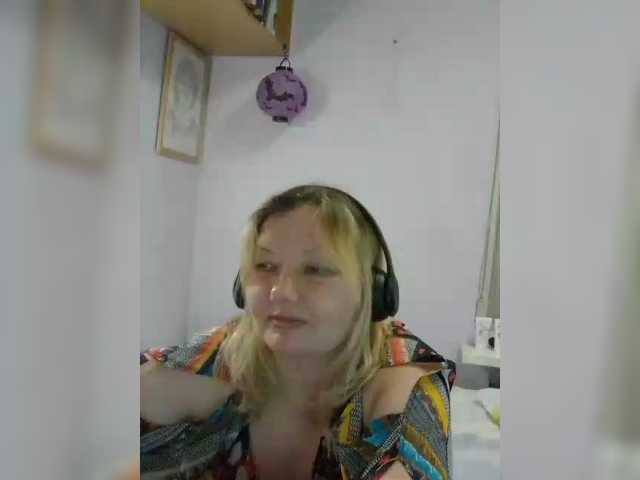 LucyAlexis live cam on BongaCams