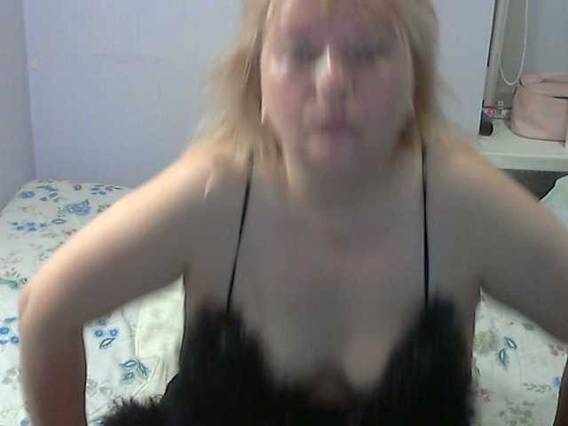LucyAlexis live cam on BongaCams