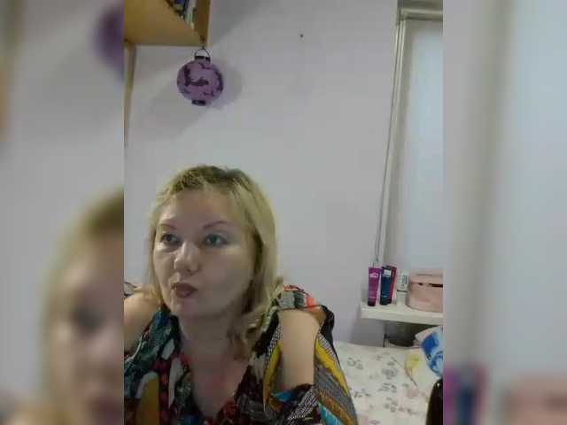 LucyAlexis live cam on BongaCams