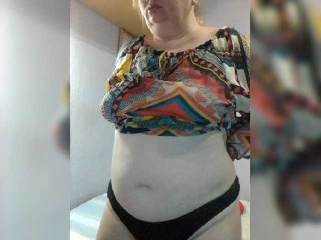 LucyAlexis live cam preview