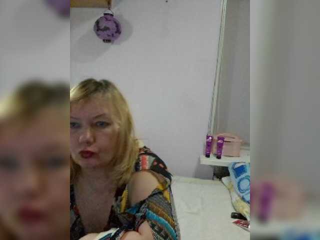 LucyAlexis live cam on BongaCams