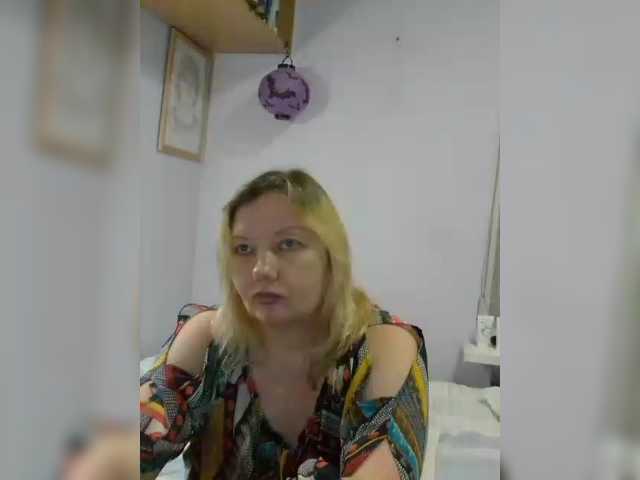 le modèle LucyAlexis est en webcam porno dans un show sur le site bongacams, il possède les tags suivants: White/Caucasian,Blonde,Trimmed