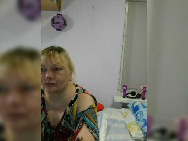 LucyAlexis live cam preview