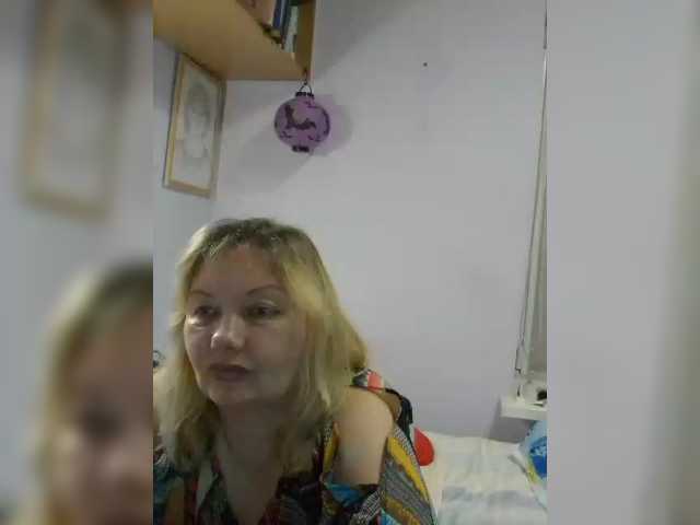 LucyAlexis live cam preview