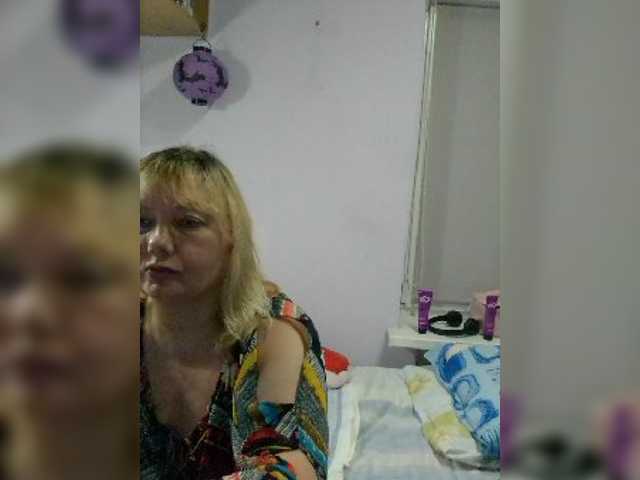LucyAlexis live cam on BongaCams