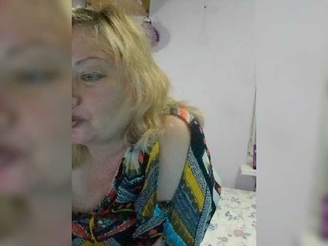 LucyAlexis live cam on BongaCams