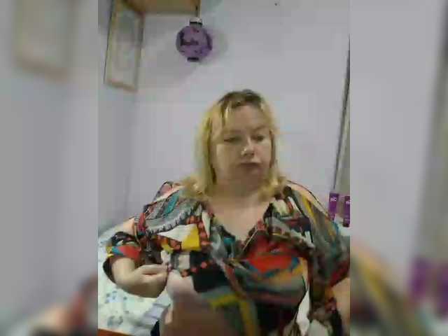 LucyAlexis live cam on BongaCams