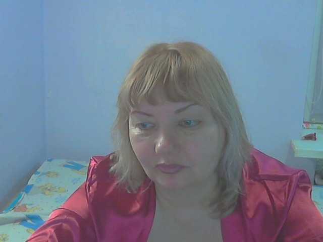 LucyAlexis's BongaCams show and profile