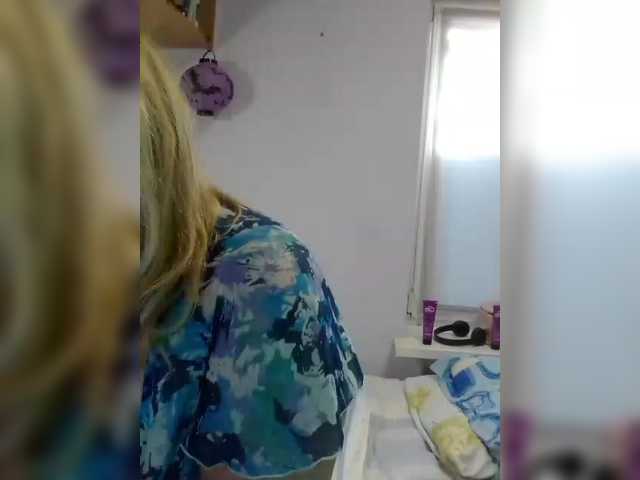 LucyAlexis live cam on BongaCams