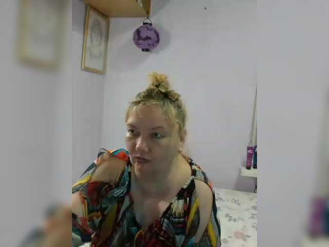 LucyAlexis live cam on BongaCams