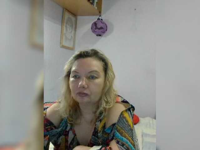 LucyAlexis live cam on BongaCams