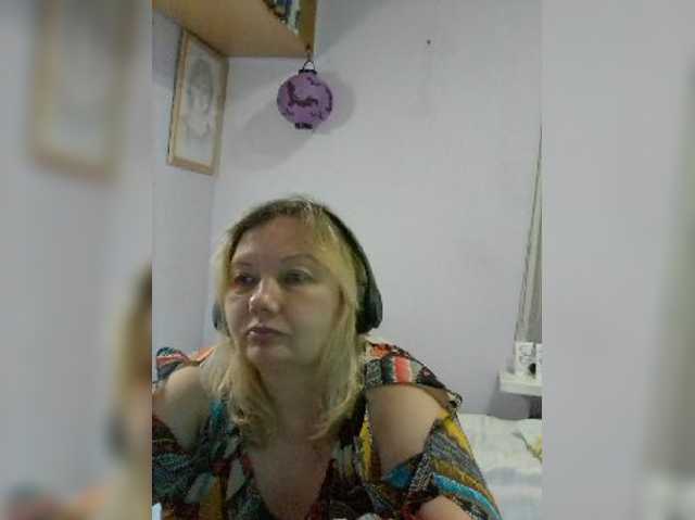 LucyAlexis live cam on BongaCams
