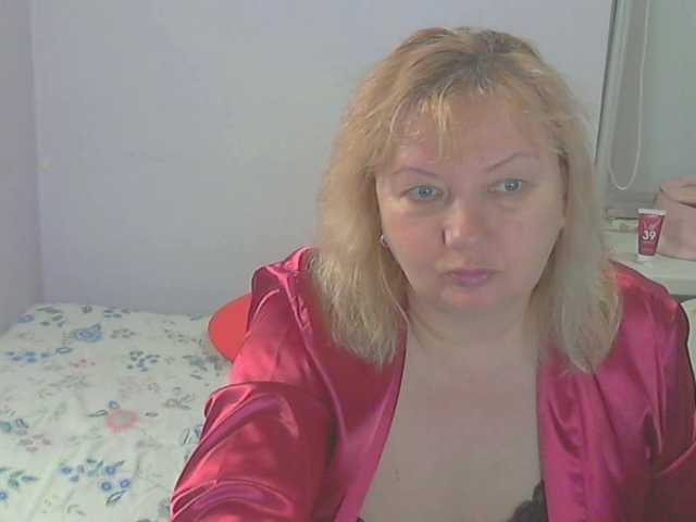 LucyAlexis live cam on BongaCams