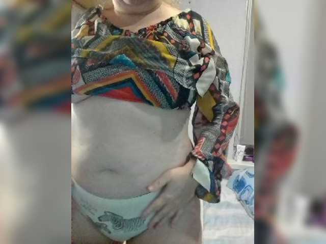 LucyAlexis live cam preview
