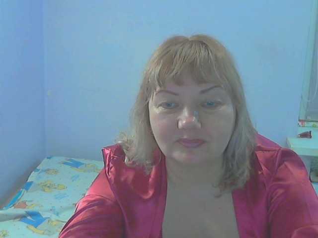 LucyAlexis's BongaCams show and profile