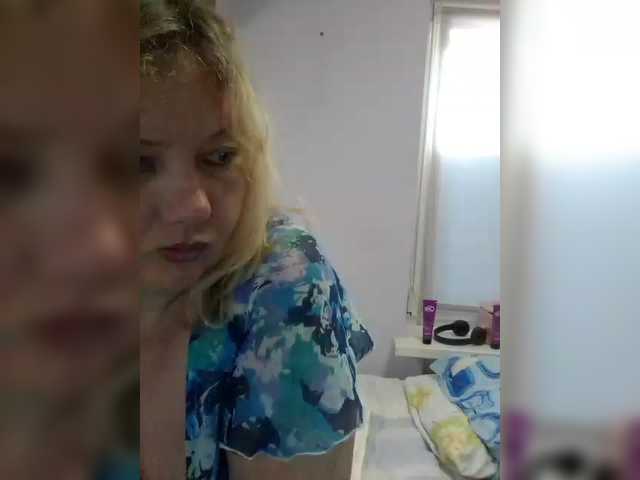 LucyAlexis live cam preview