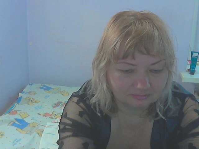 LucyAlexis's BongaCams show and profile