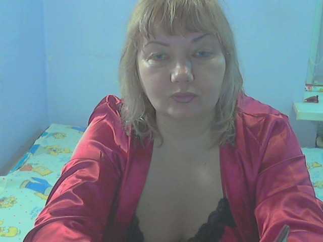 LucyAlexis's BongaCams show and profile