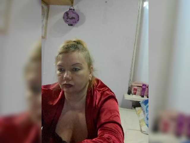 LucyAlexis live stream preview