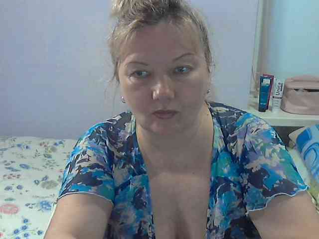 LucyAlexis webcam