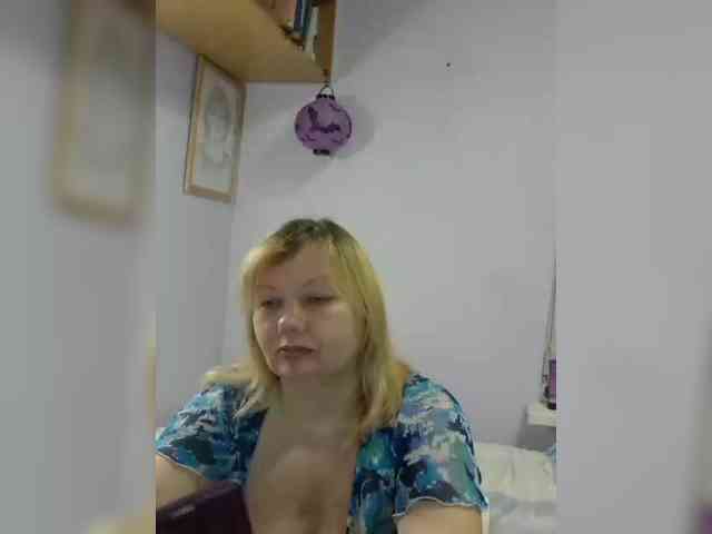 LucyAlexis webcam